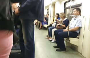 XXX Super encuentra a su hermana masturbandose y se la folla sexy