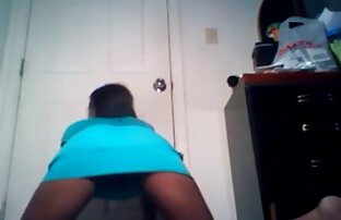 XXX Chica británica con su esclavo cojiendo con mi tias adorando el culo